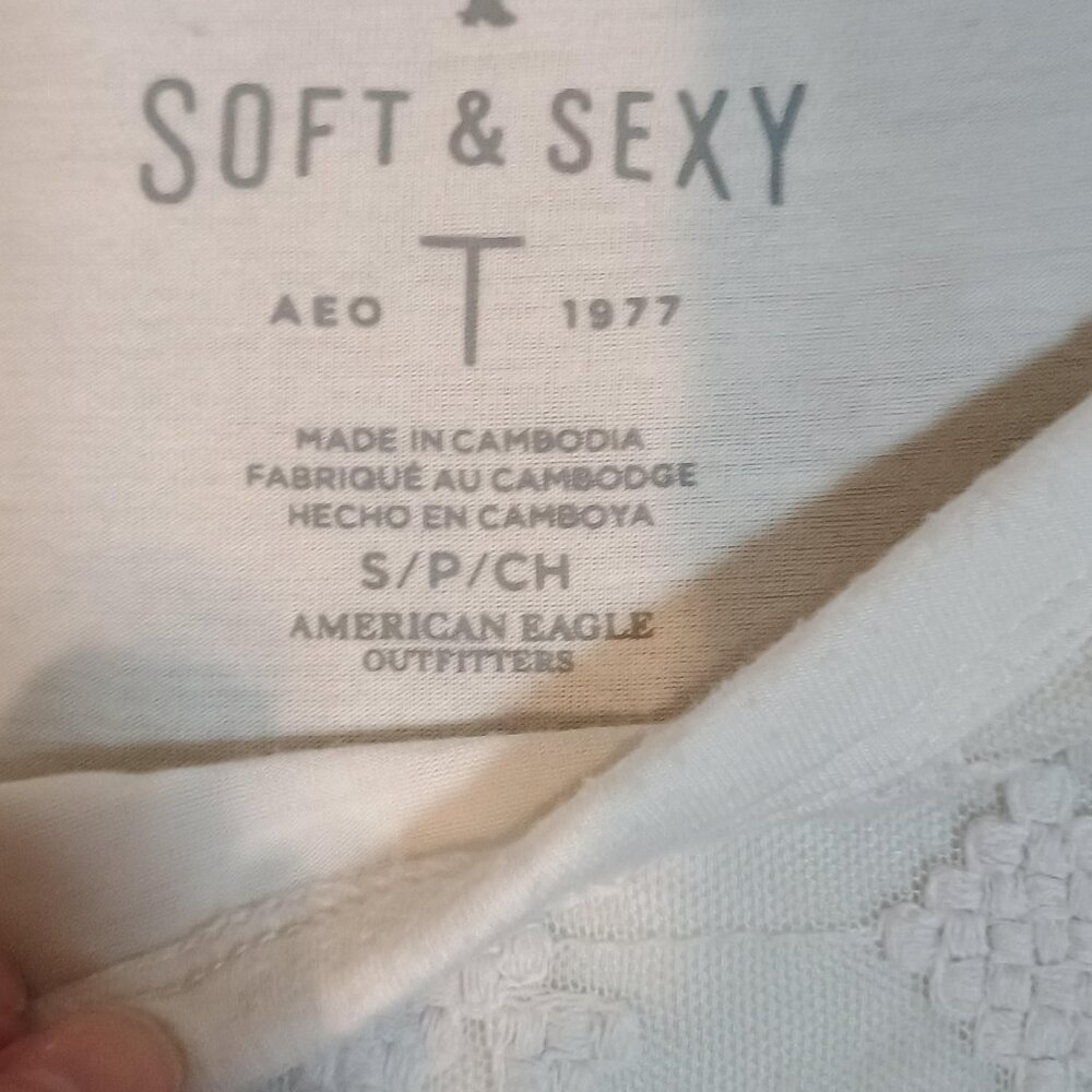 American Eagle/Soft & Sexy Tee/Womens Small/White/Ruffle Detail Top** - Picture 2 of 7
